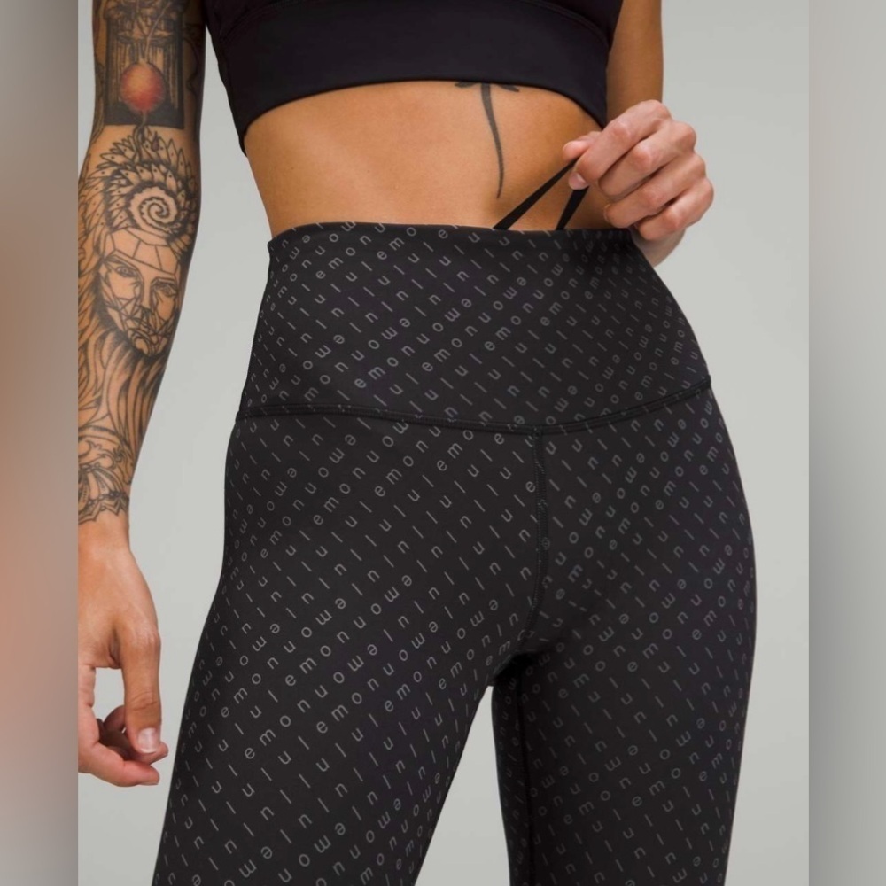 Lululemon Wunder Train High-Rise Tight 25" in Mirrorify Black Multi